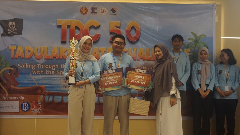 Statistika Untad Raih Juara 3 Nasional dan Best Presentation di Tadulako Data Challenge 5.0