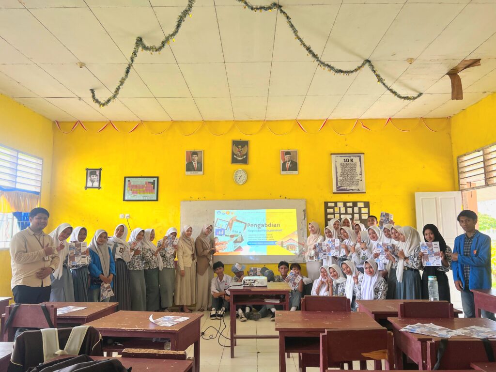 Orientasi Statistika sebagai Wawasan Awal Literasi Data bagi Siswa SMA Negeri 1 Sindue Tombusabora