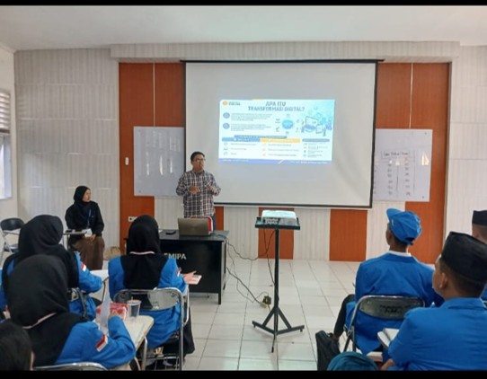 Penguatan Literasi Digital melalui Edukasi Transformasi Digital dan Etika Artificial Intelligence bagi Mahasiswa Baru Universitas Tadulako